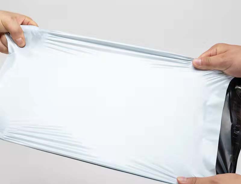 麦盖提白色快递袋-02